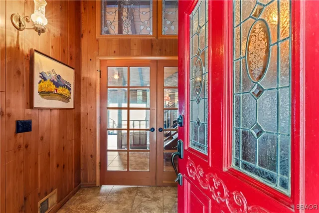 $875,000 | 26419 Apache Trail, Rimforest, CA 92378