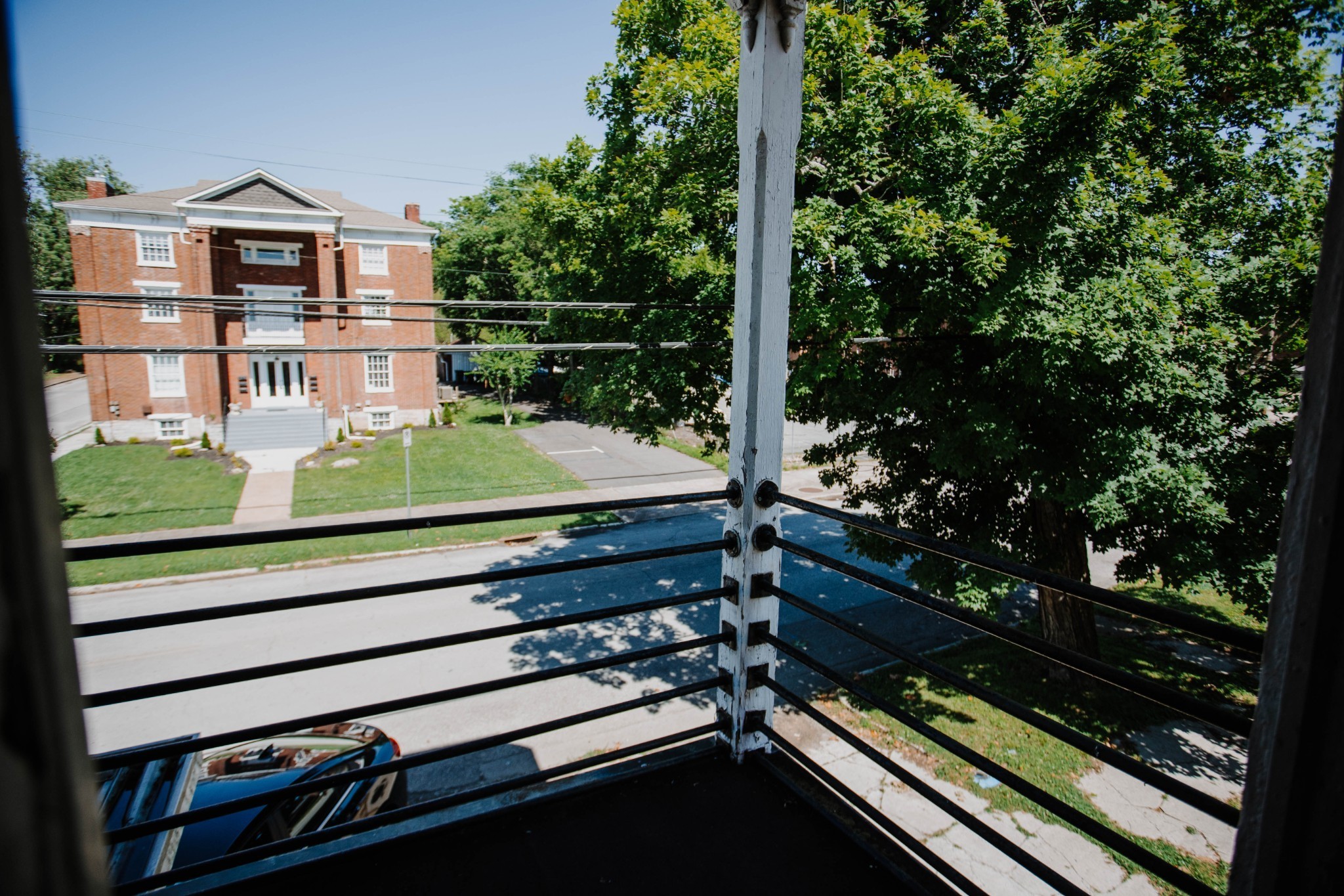 917 South High Street Columbia, TN 38401 - Photo 28 of 42 a view of a two chair in the balcony