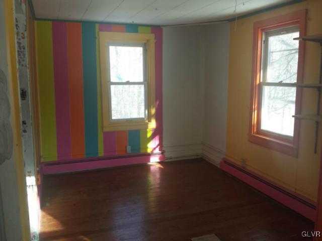 36 Creek Road Bangor, PA 18013 - Photo 5 of 10 Gallery Image 5