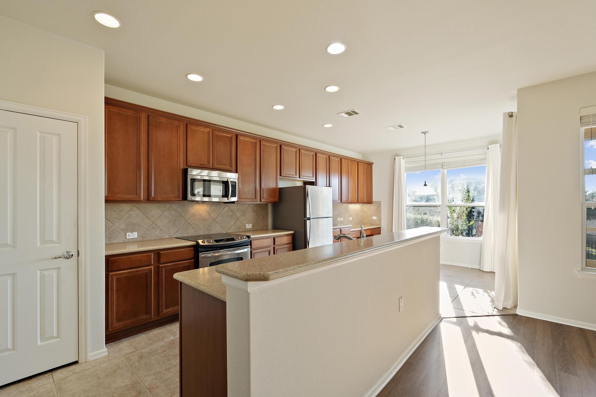 136 Prairie Creek Trail Georgetown, TX 78633 - Photo 6 of 29