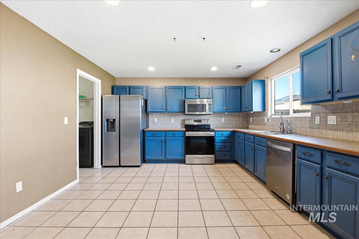 14048 Monterey Street Caldwell, ID 83607 - Photo 12 of 35