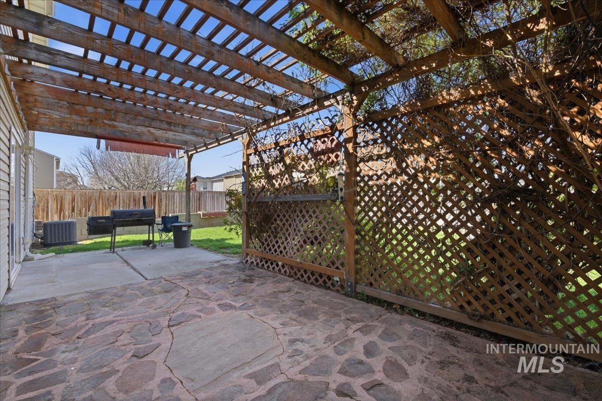 14048 Monterey Street Caldwell, ID 83607 - Photo 28 of 35