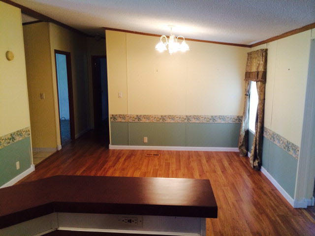 25092 Pompano Drive Elberta, AL 36530 - Photo 4 of 14 Dining area