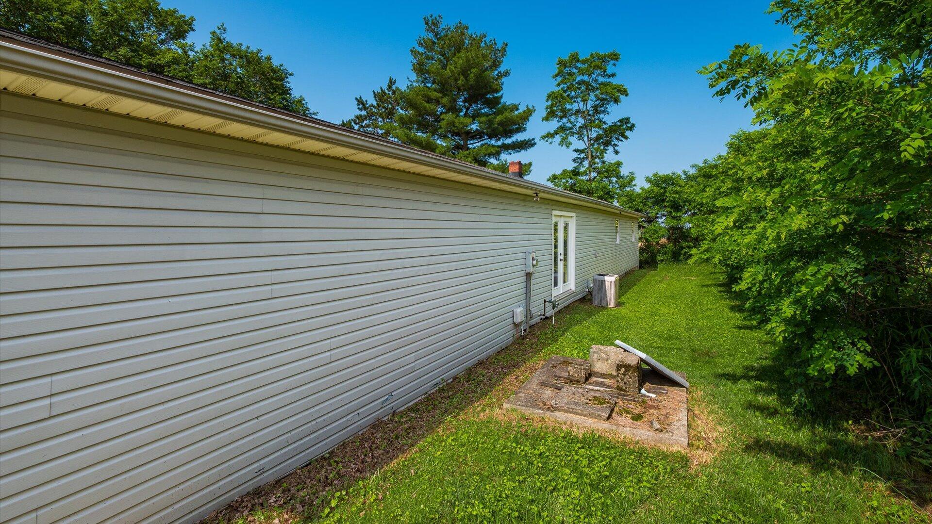 10625 Ridenour Road Thornville, OH 43076 - Photo 26 of 45 27-z 10625 Ridenour Rd057