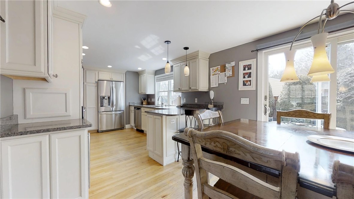 10 Friar Tuck Road Warwick, RI 02886 - Photo 20 of 39