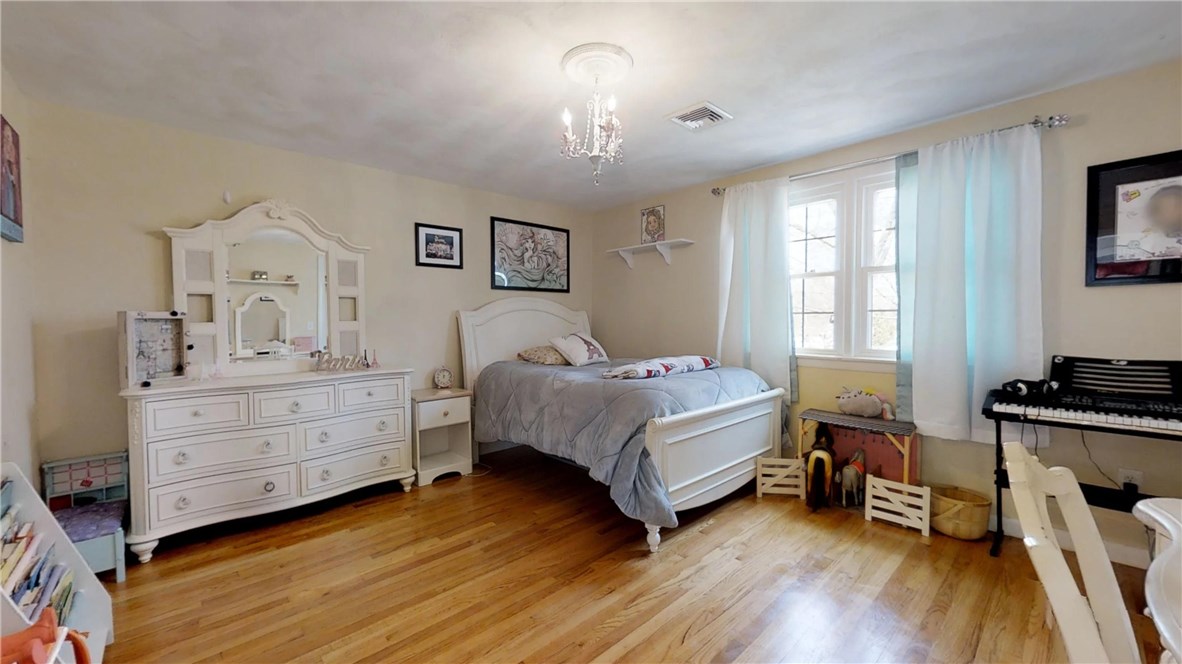 10 Friar Tuck Road Warwick, RI 02886 - Photo 36 of 39