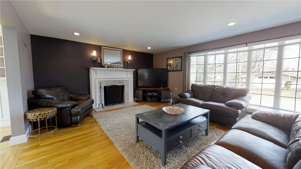 10 Friar Tuck Road Warwick, RI 02886 - Photo 9 of 39