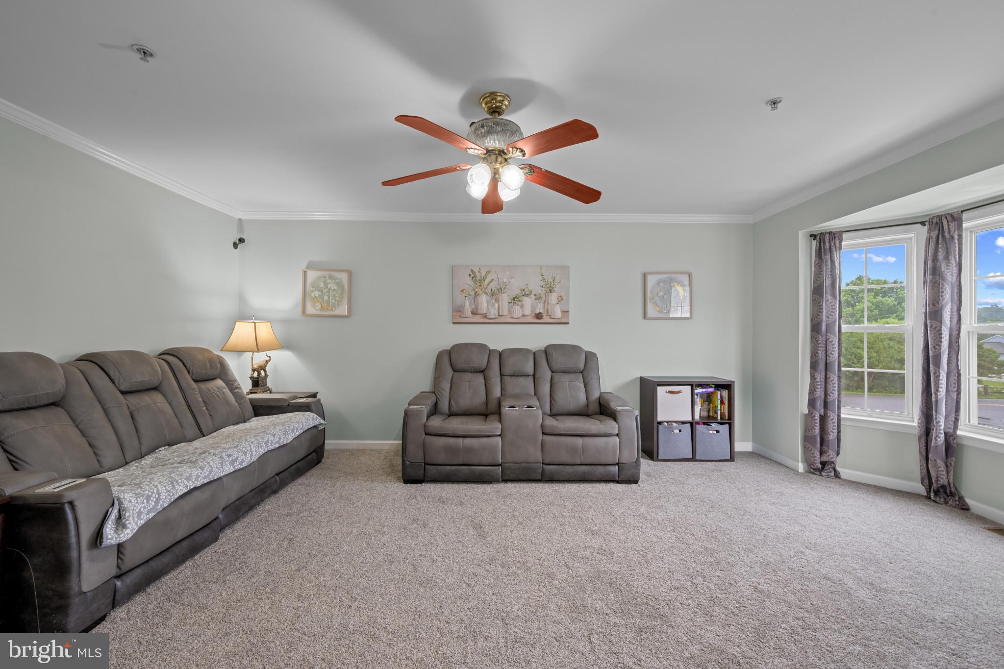 125 Sentry Ridge Smithsburg, MD 21783 - Photo 23 of 47 Family Room