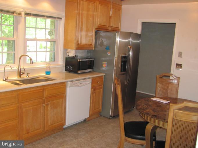 416 Highmeadow Road Reisterstown, MD 21136 - Photo 10 of 18 Kitchen