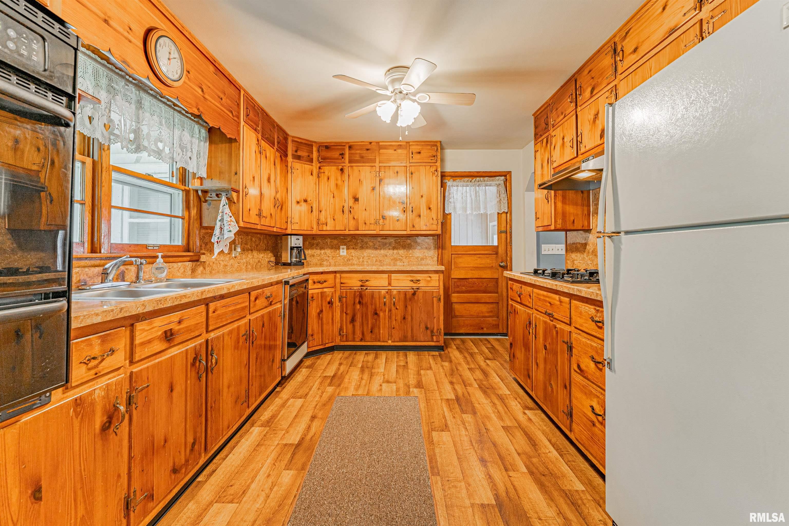 6257 North Oakley Road Argenta, IL 62501 - Photo 12 of 33 Gallery Image 12