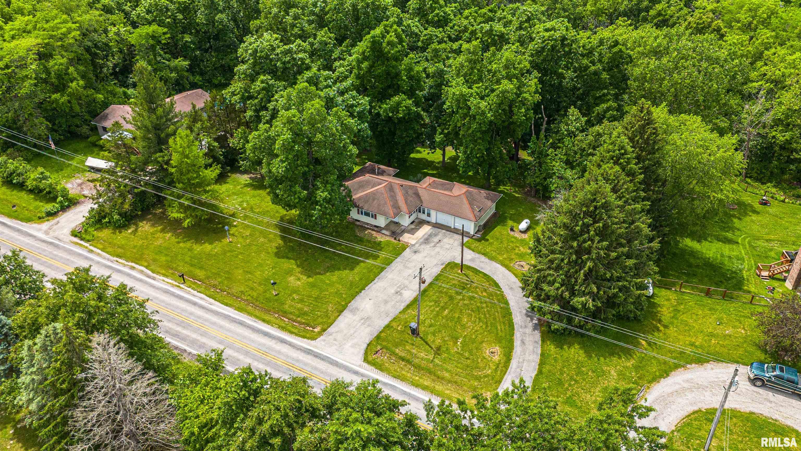 6257 North Oakley Road Argenta, IL 62501 - Photo 3 of 33 Gallery Image 3