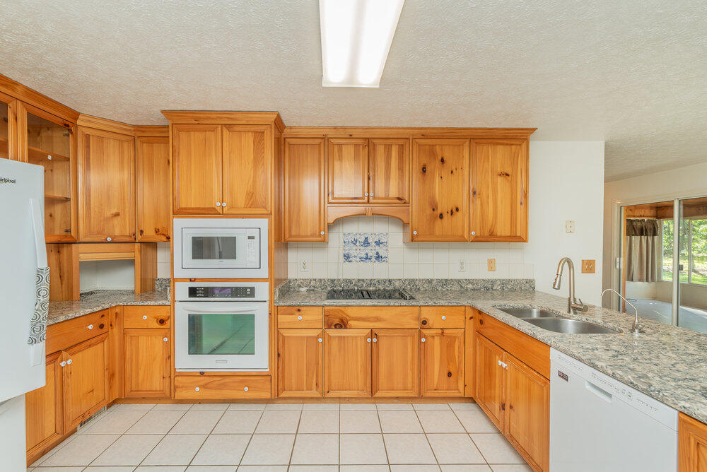 207 Cedar Road Plum Branch, SC 29845 - Photo 18 of 27 207_cedar_rd_020_944