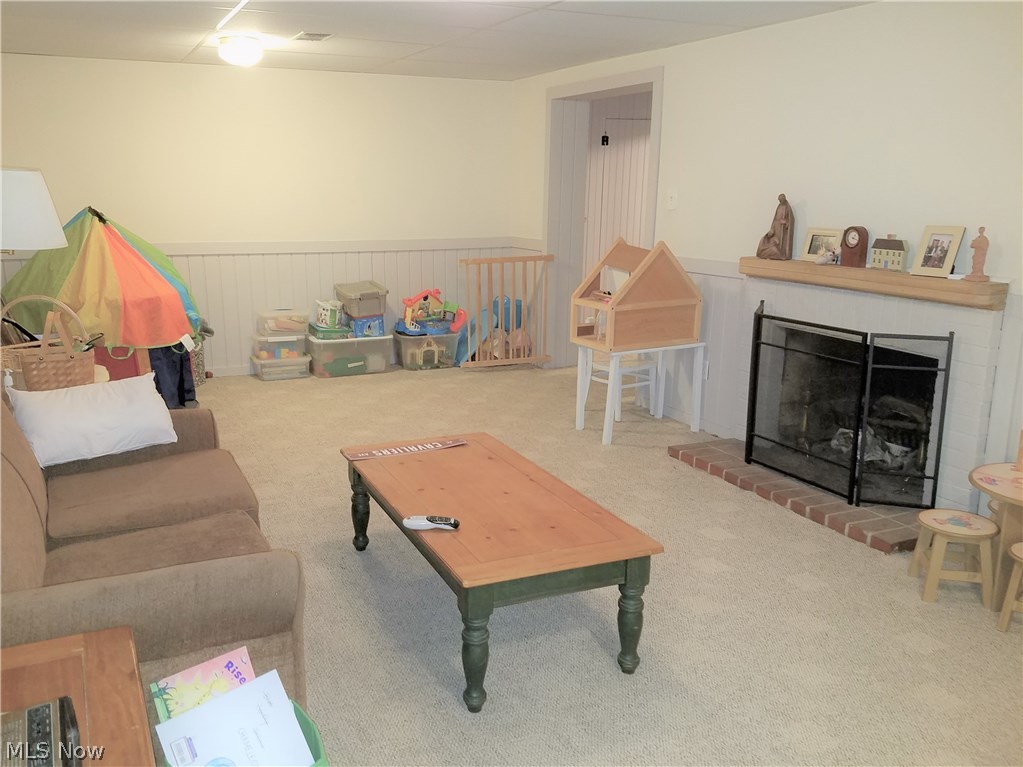 28300 Jackson Road Chagrin Falls, OH 44022 - Photo 25 of 31 Family Room