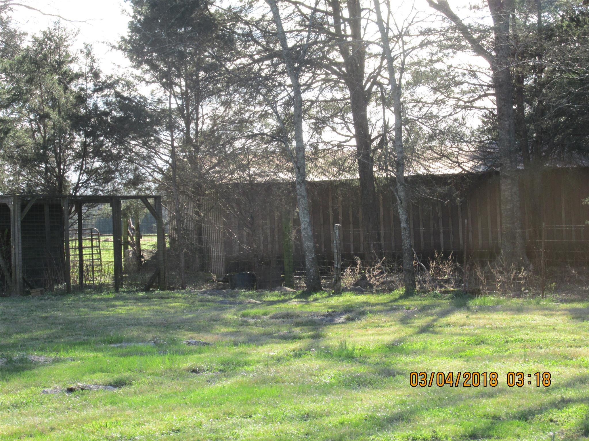 3460 Vesta Road Lebanon, TN 37090 - Photo 16 of 17 Chicken Coop