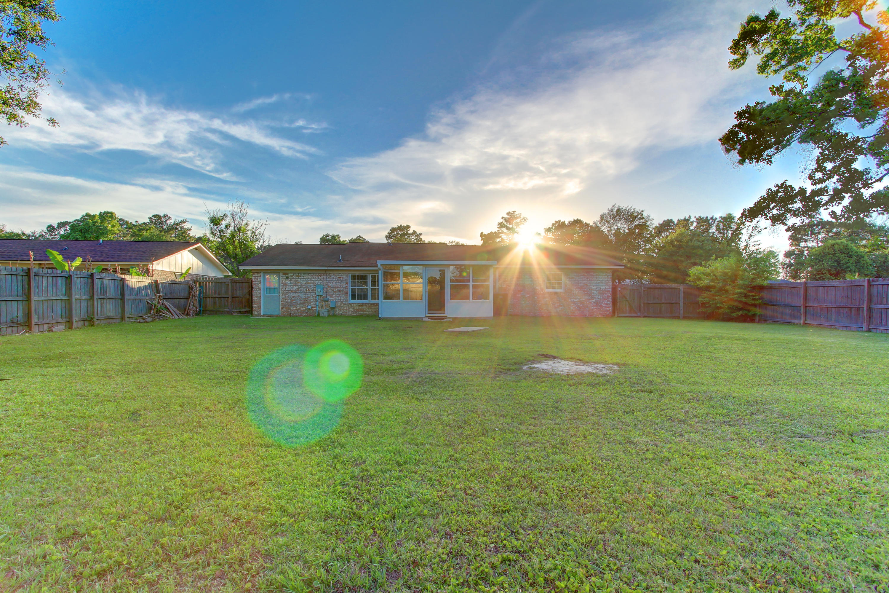 401 Beauregard Road Summerville, SC 29486 - Photo 22 of 26 401 Beauregard (22)
