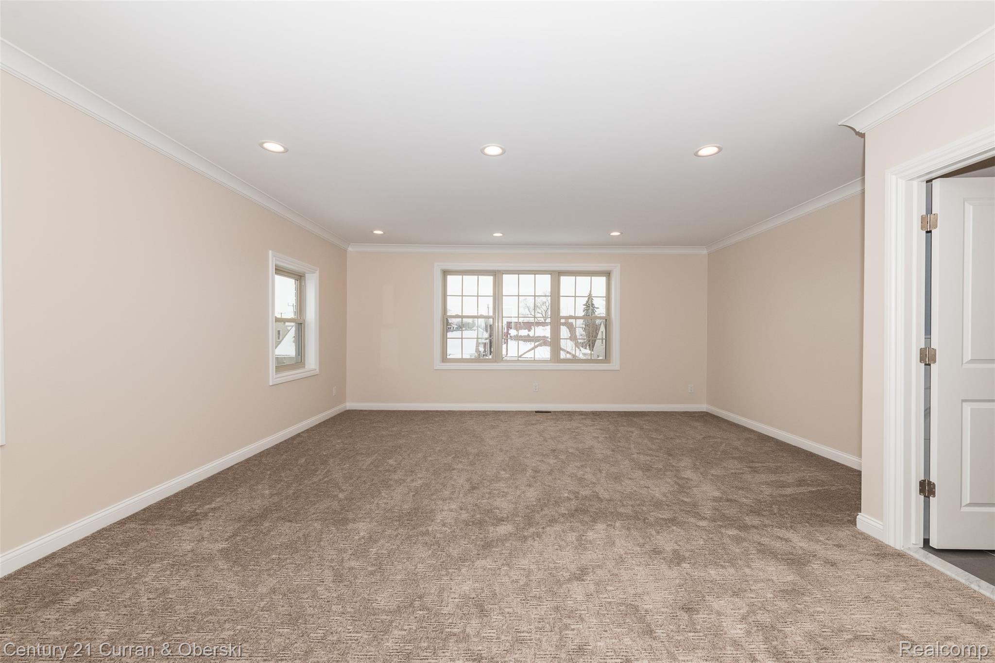 7448 Coleman Street Dearborn, MI 48126 - Photo 41 of 66 DSC_6112.jpg
