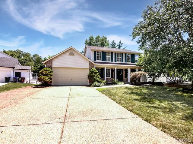 $408,000 | 4033 Treeshadow Drive, St. Peters, MO 63376