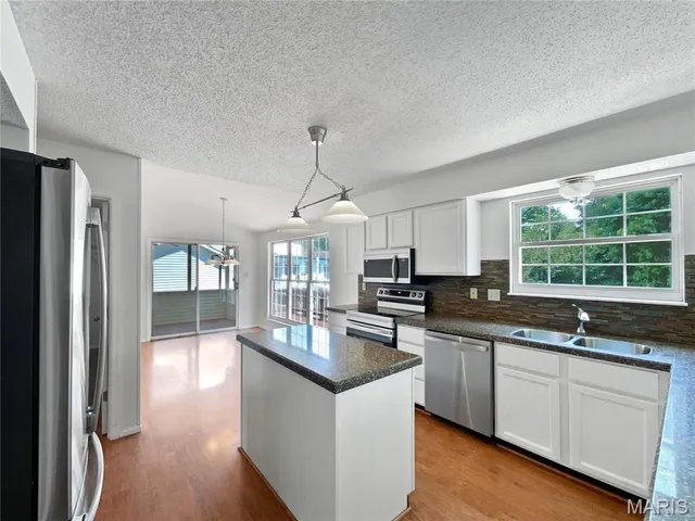 $408,000 | 4033 Treeshadow Drive, St. Peters, MO 63376