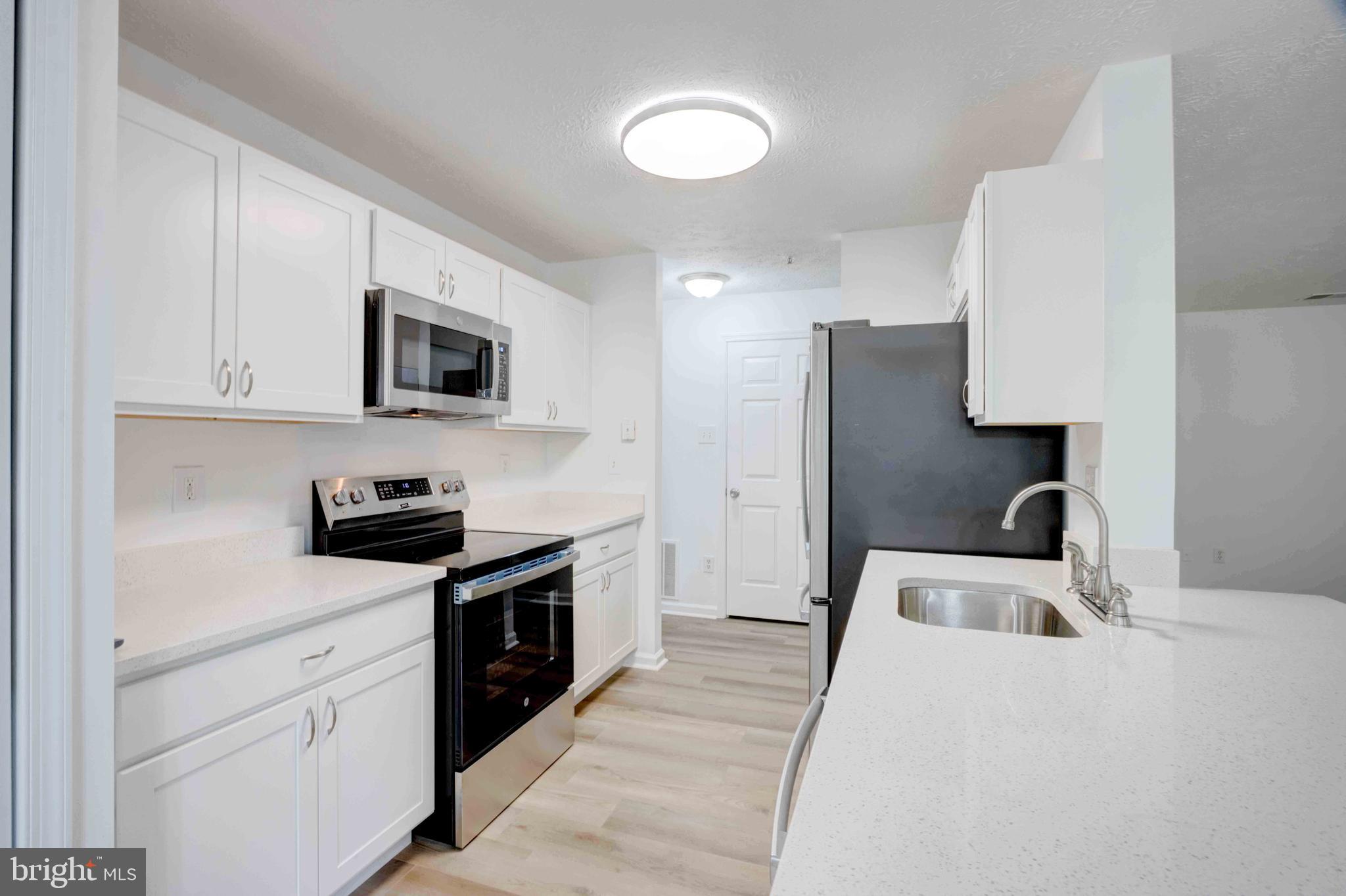 7903 Valley Manor Road, Unit 103 Owings Mills, MD 21117 - Photo 21 of 58 Stainless appliances