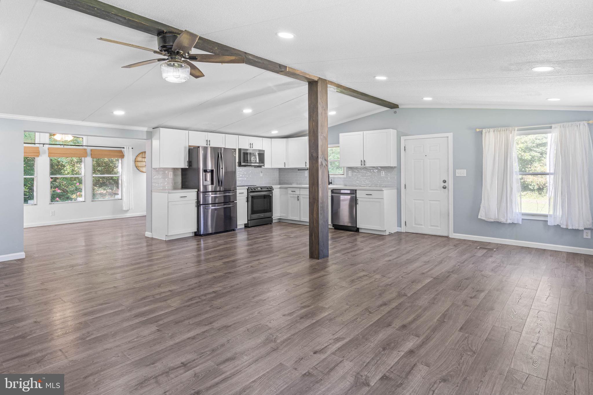 29756 Alexander Way Georgetown, DE 19947 - Photo 29 of 46 LVP Flooring