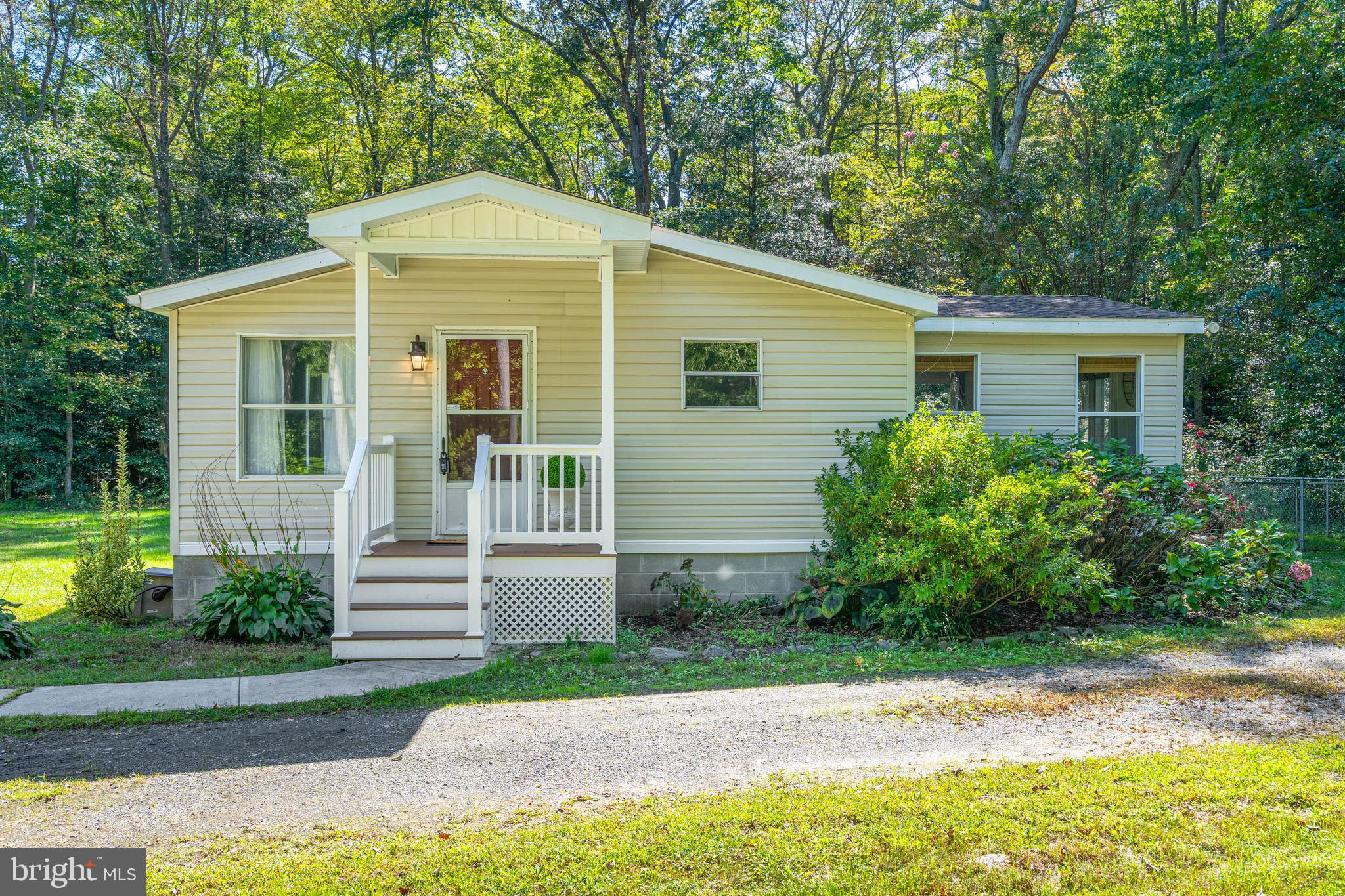 29756 Alexander Way Georgetown, DE 19947 - Photo 6 of 46 Freshly Powerwashed