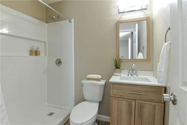 $2,400 | 736 Regina Court Northwest, Lawrenceville, GA 30043