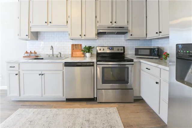 $2,400 | 736 Regina Court Northwest, Lawrenceville, GA 30043