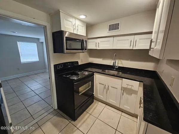 $1,250 | 925 Phillips Street, Unit 2, Jacksonville, FL 32207