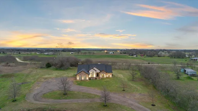 $590,000 | 280 East P Dawson Road, Maypearl, TX 76064