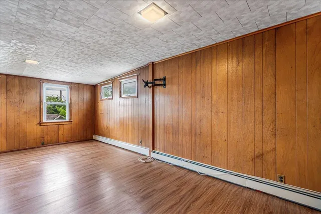 $938,000 | 33-37 204th Street | Auburndale