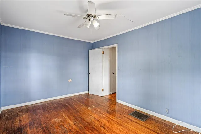 $938,000 | 33-37 204th Street | Auburndale