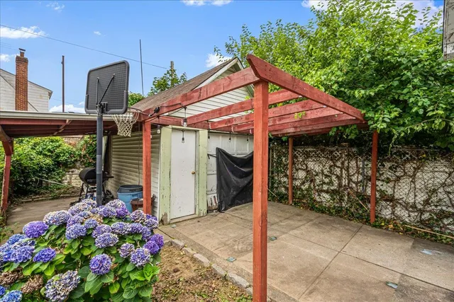 $938,000 | 33-37 204th Street | Auburndale