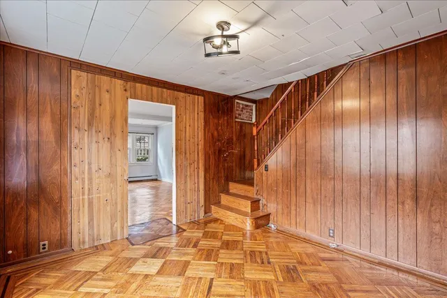 $938,000 | 33-37 204th Street | Auburndale