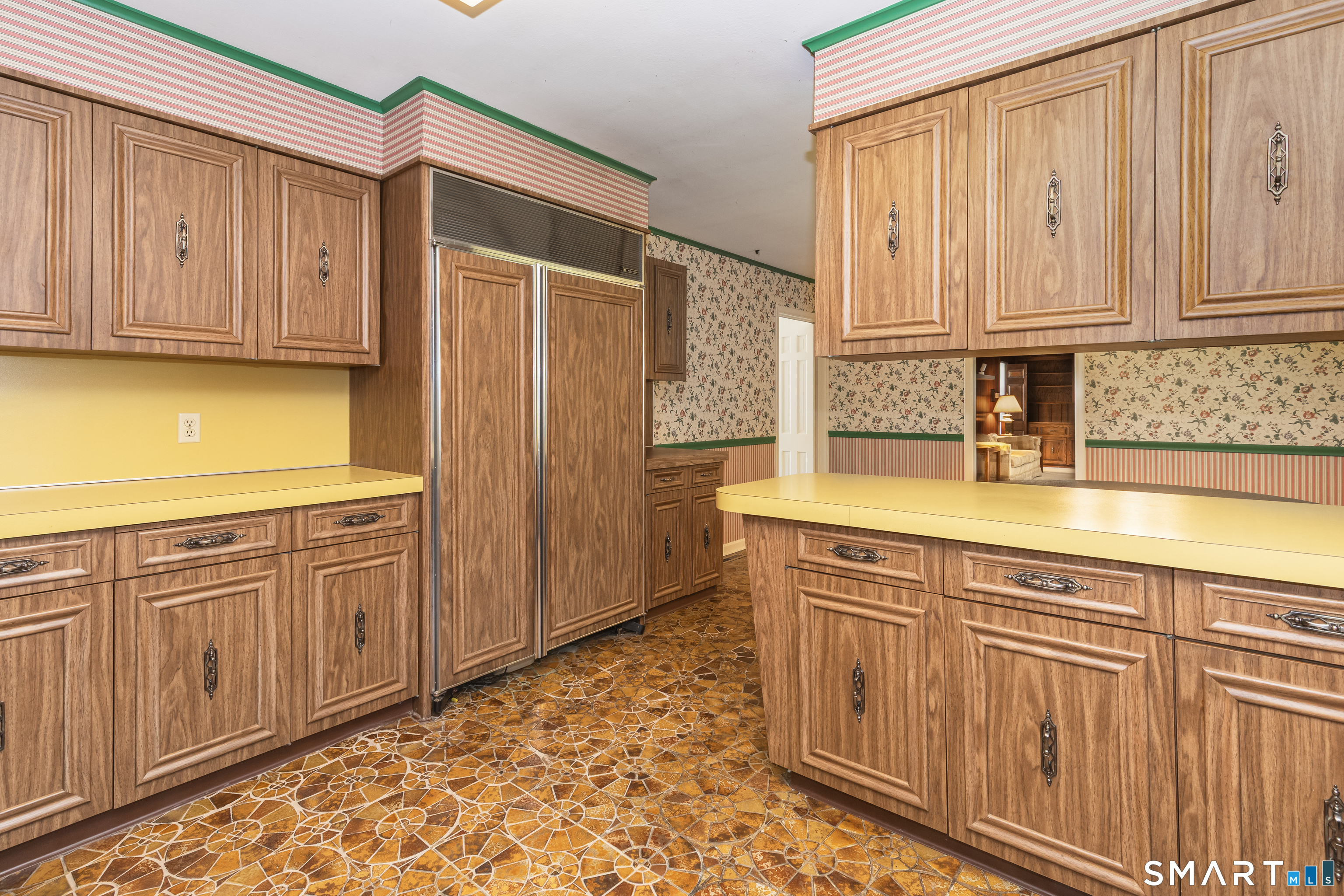 319 Maybrook Road Waterbury, CT 06708 - Photo 8 of 40