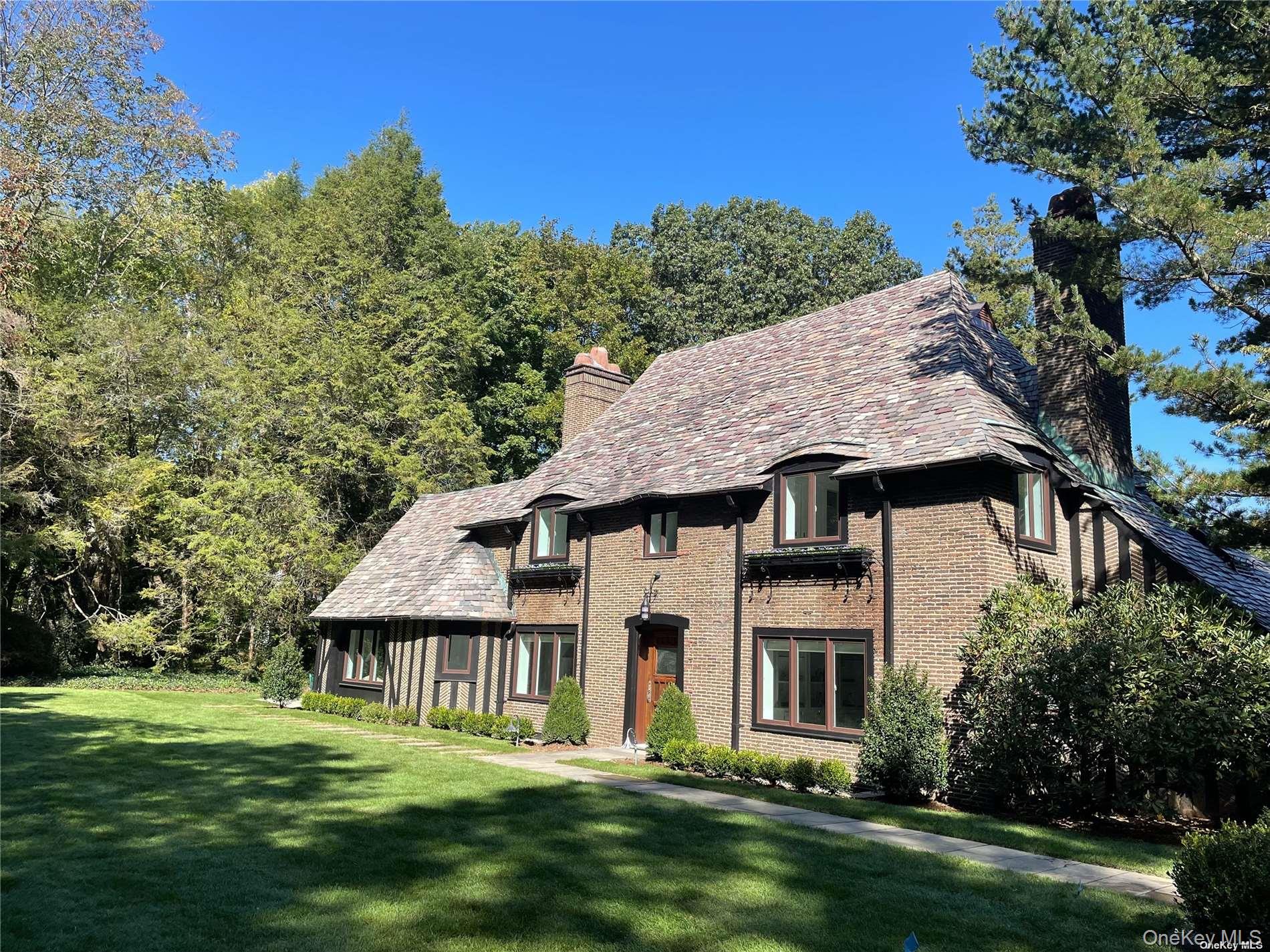 8 Valley Road Locust Valley, NY 11560 - Photo 25 of 34 Gallery Image 25