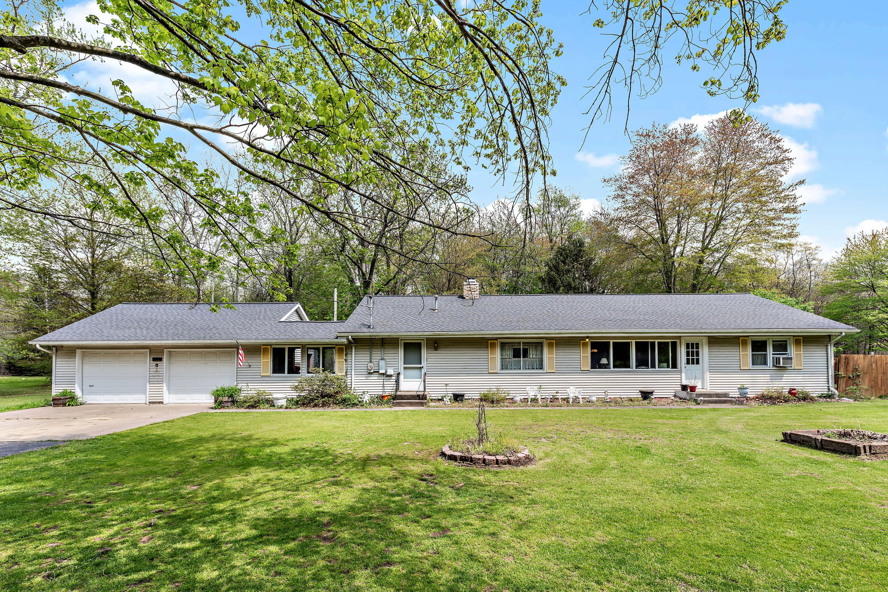14731 Brown Road Lakeside, MI 49128 - Photo 2 of 48 2_null_DDP_7030