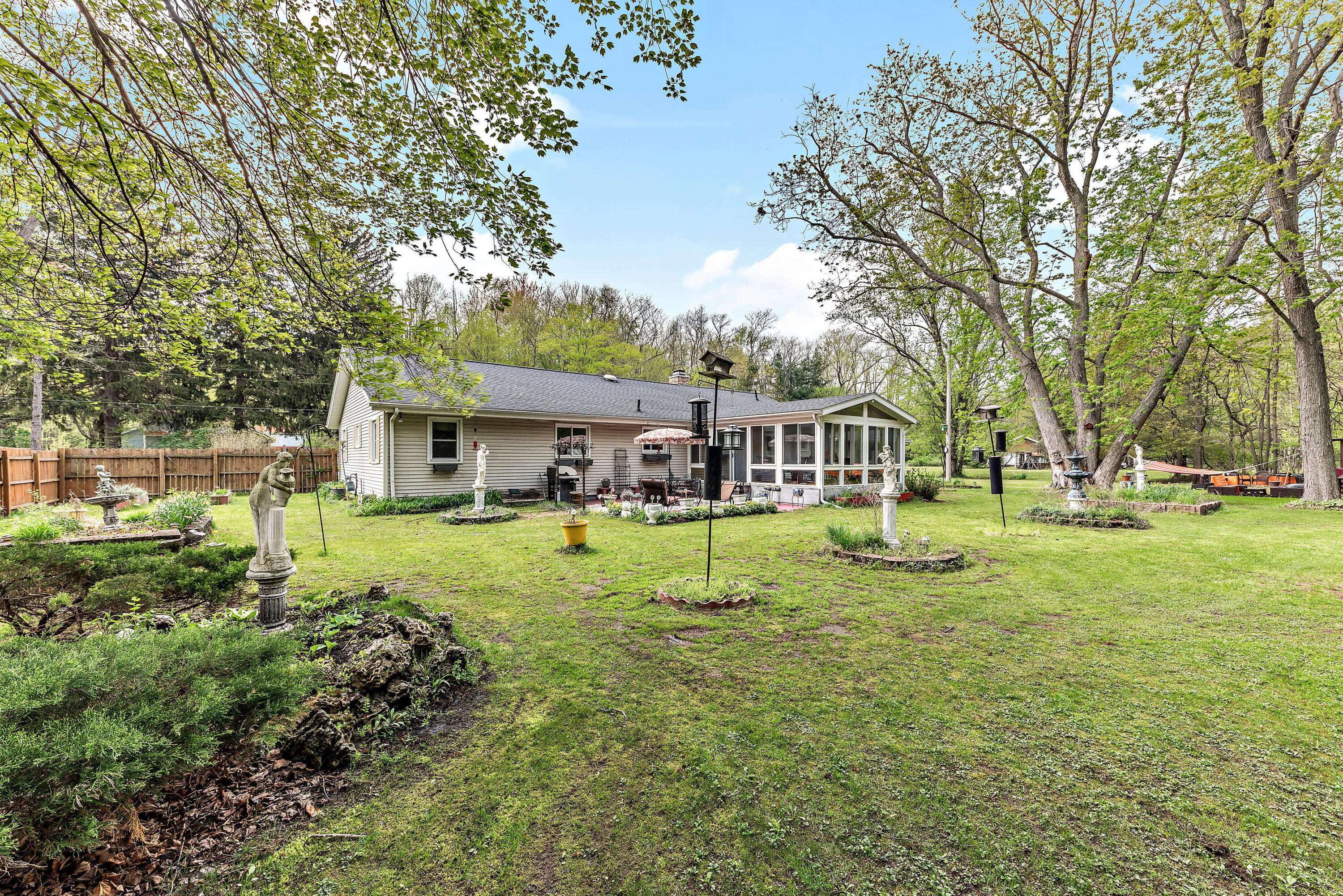 14731 Brown Road Lakeside, MI 49128 - Photo 3 of 48 26_null_DDP_7043