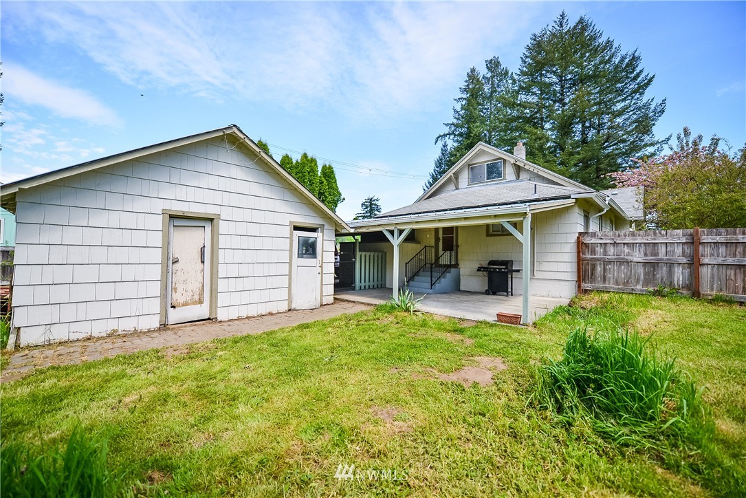 19113 Albany Street Southwest Rochester, WA 98579 - Photo 14 of 17