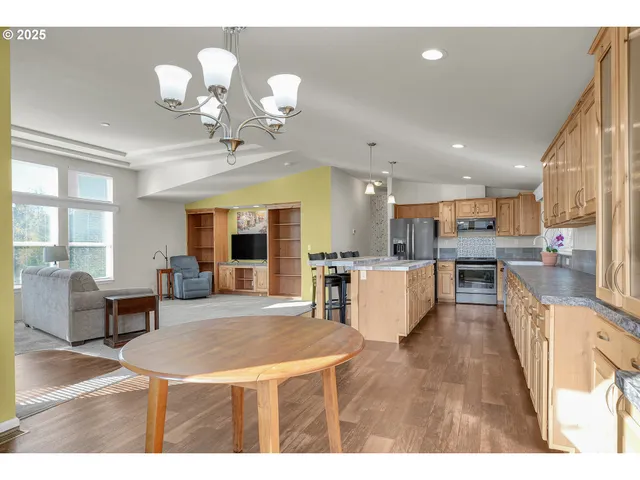 $410,000 | 186 Cedar Lane, Gates, OR 97346