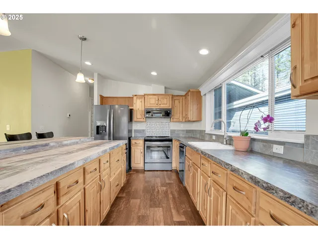 $410,000 | 186 Cedar Lane, Gates, OR 97346