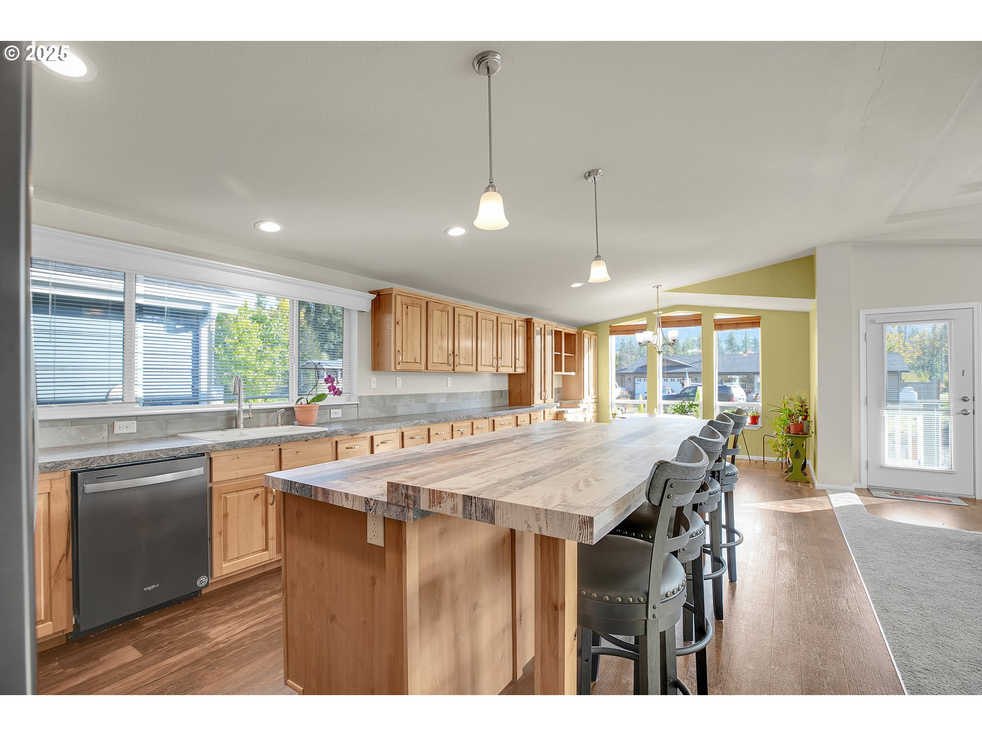 186 Cedar Lane Gates, OR 97346 - Photo 22 of 48