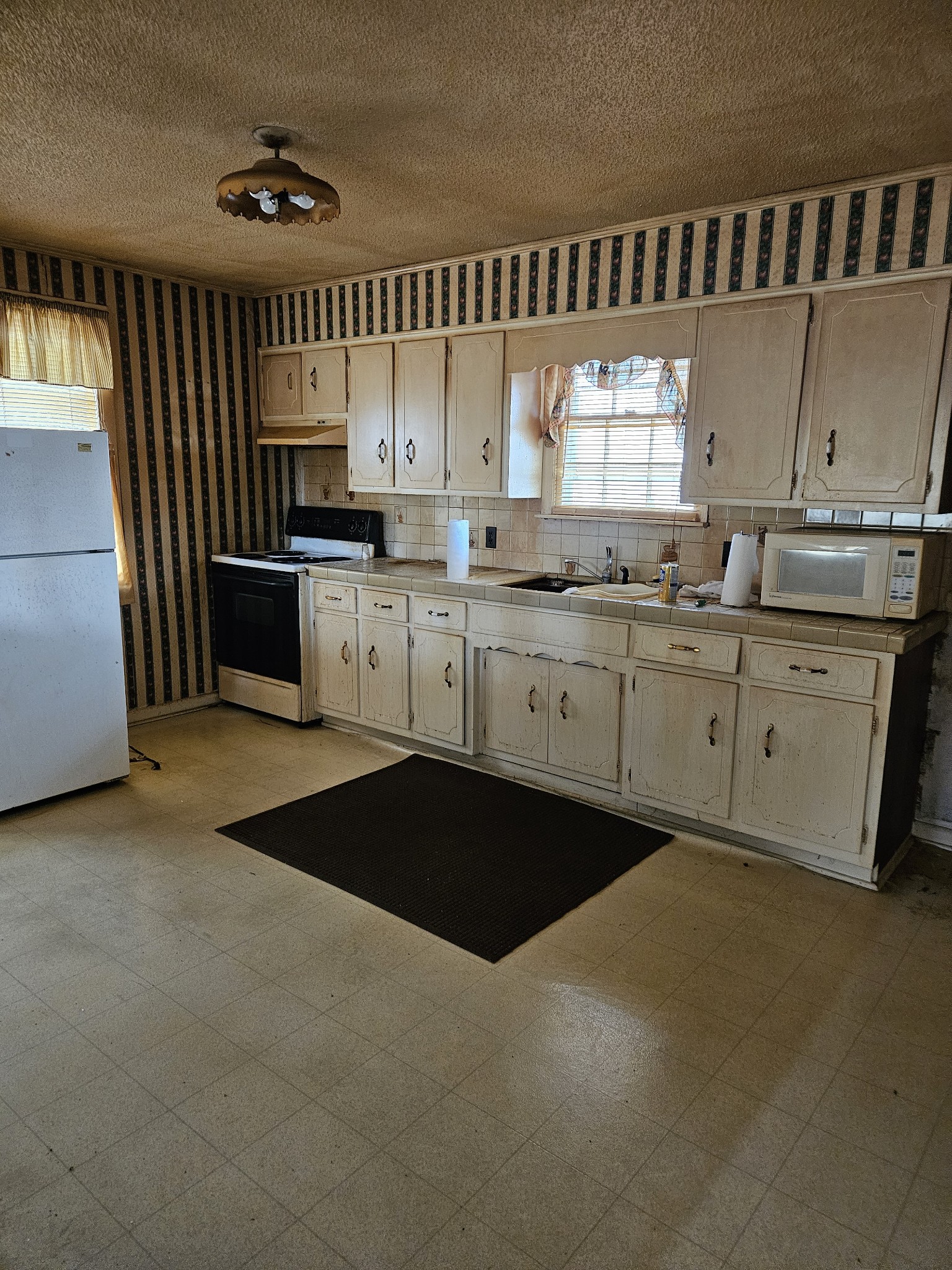 903 Vinson Road Lafayette, TN 37083 - Photo 3 of 4 Gallery Image 3