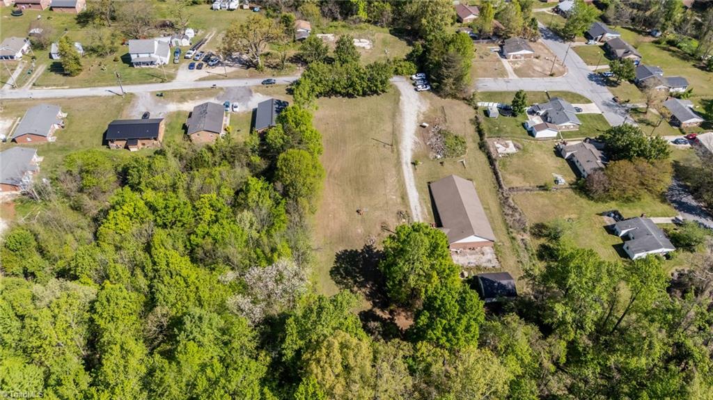 1010-1012 Gaines Avenue High Point, NC 27263 - Photo 11 of 15