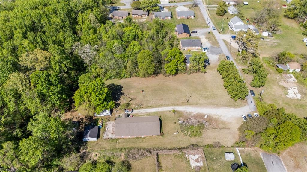 1010-1012 Gaines Avenue High Point, NC 27263 - Photo 12 of 15