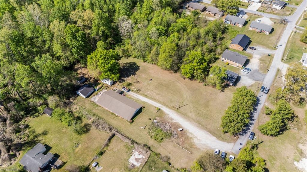 1010-1012 Gaines Avenue High Point, NC 27263 - Photo 13 of 15
