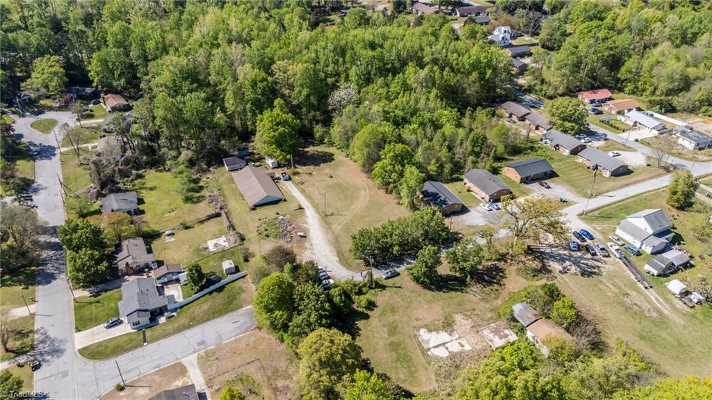 1010-1012 Gaines Avenue High Point, NC 27263 - Photo 4 of 15