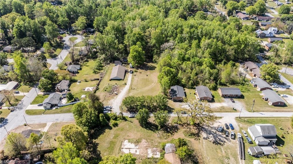 1010-1012 Gaines Avenue High Point, NC 27263 - Photo 5 of 15