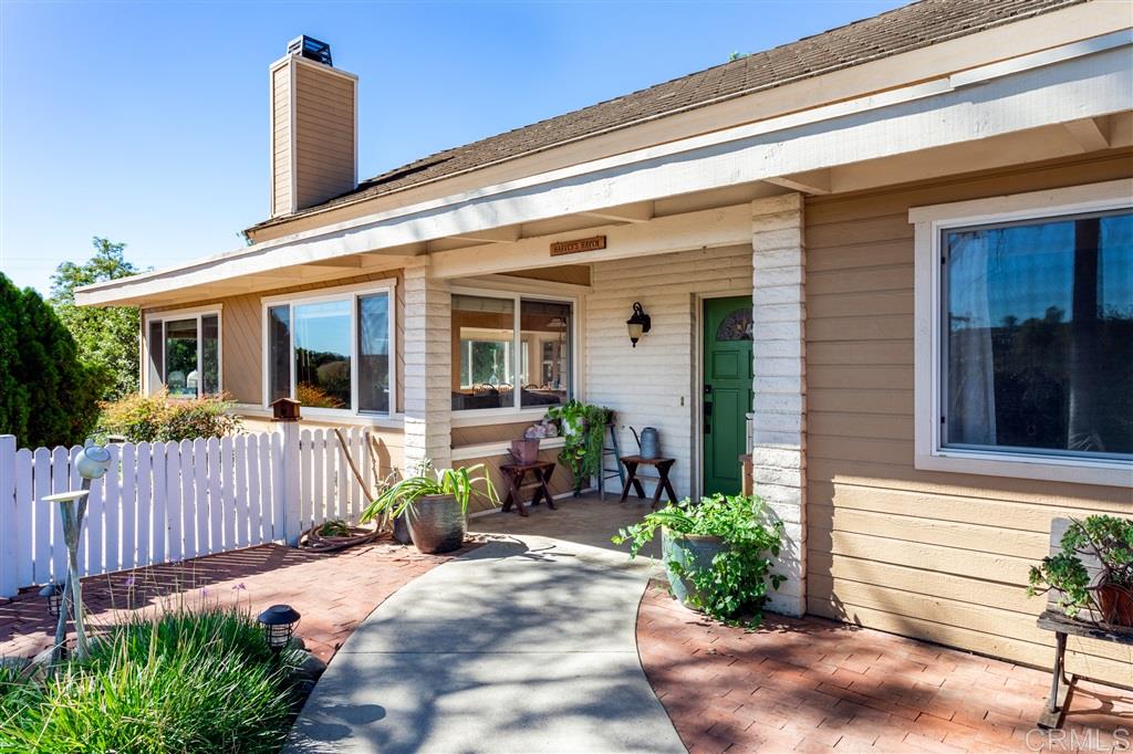 2573 Gum Tree Lane Fallbrook, CA 92028 - Photo 1 of 25