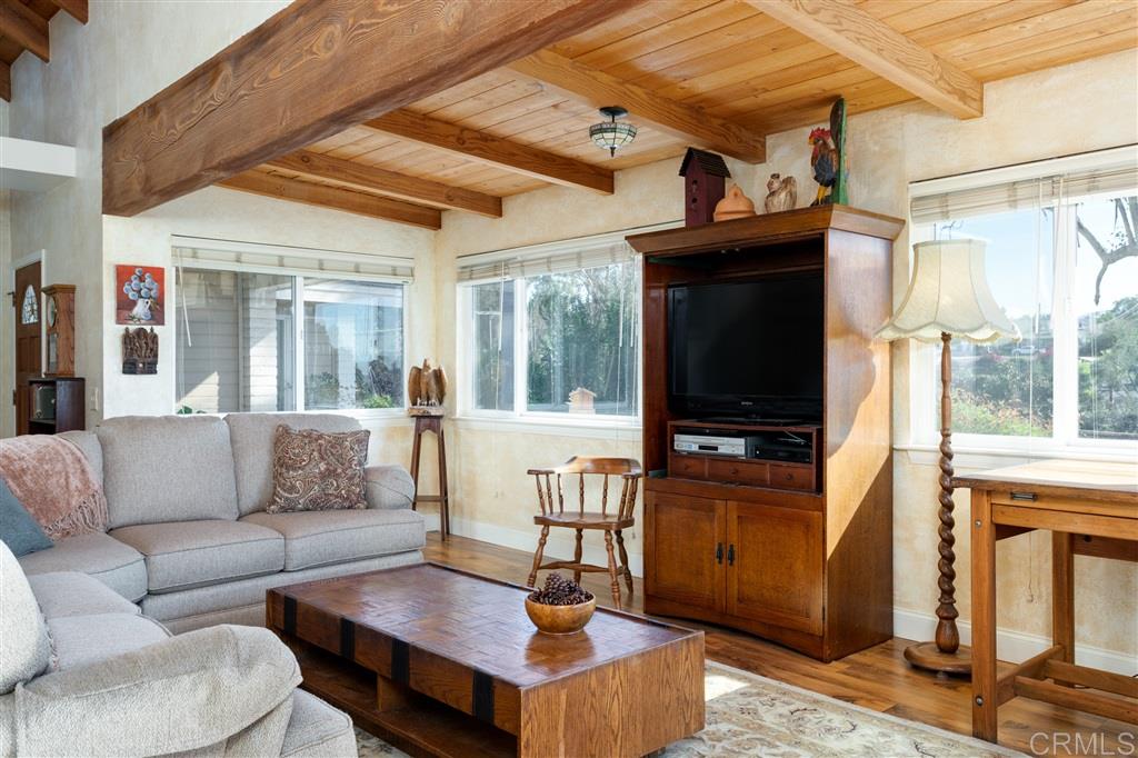 2573 Gum Tree Lane Fallbrook, CA 92028 - Photo 7 of 25