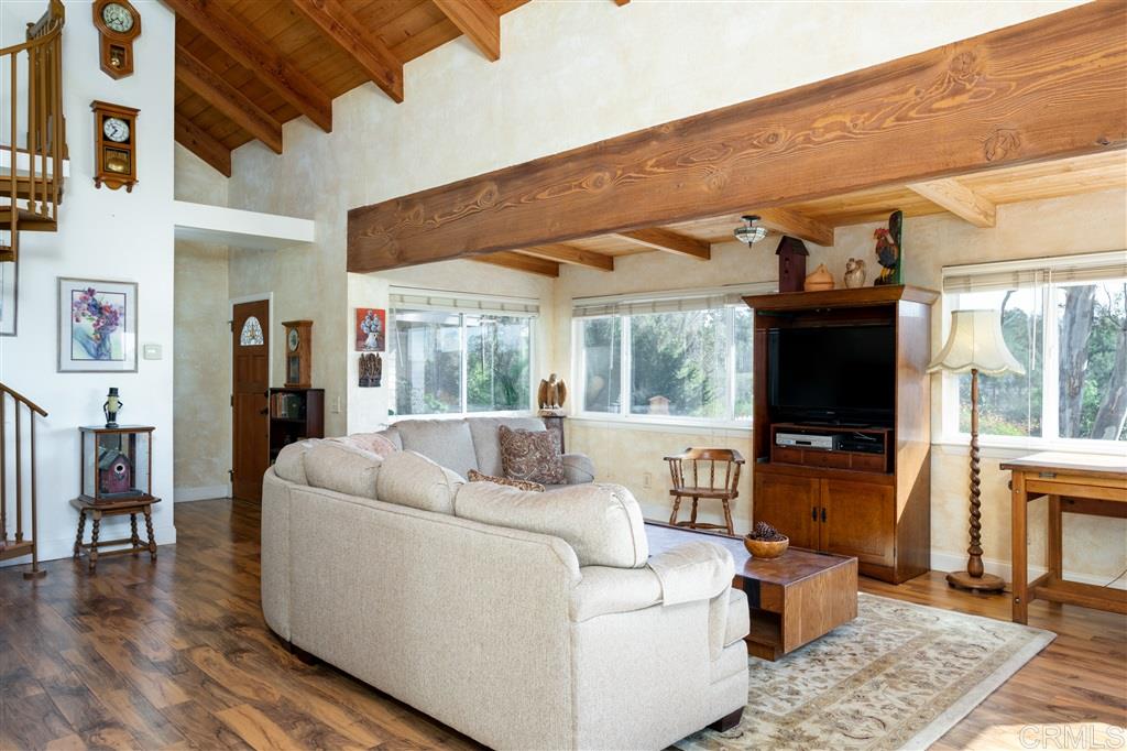 2573 Gum Tree Lane Fallbrook, CA 92028 - Photo 8 of 25